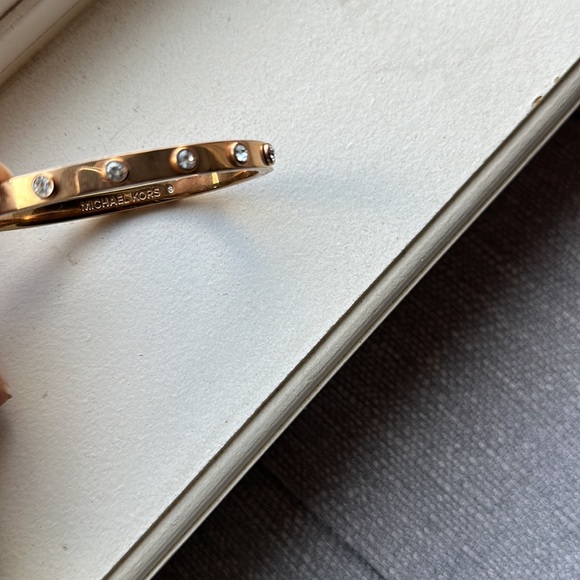 MK rosegold bracelet with stones all over. - Picture 3 of 3